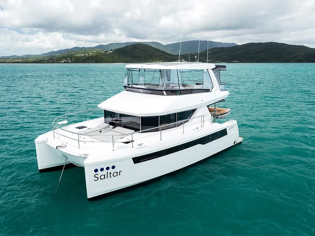 Saltar Leopard 40 sailing catamaran in the Whitsundays