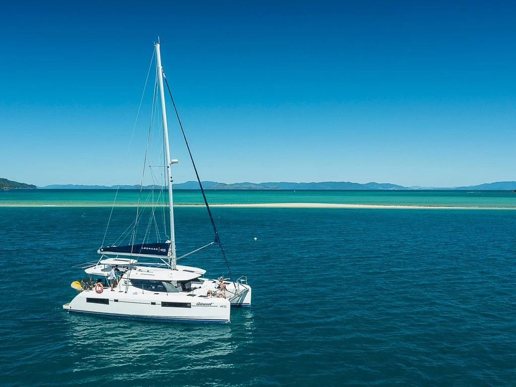 Girasol charter vessel