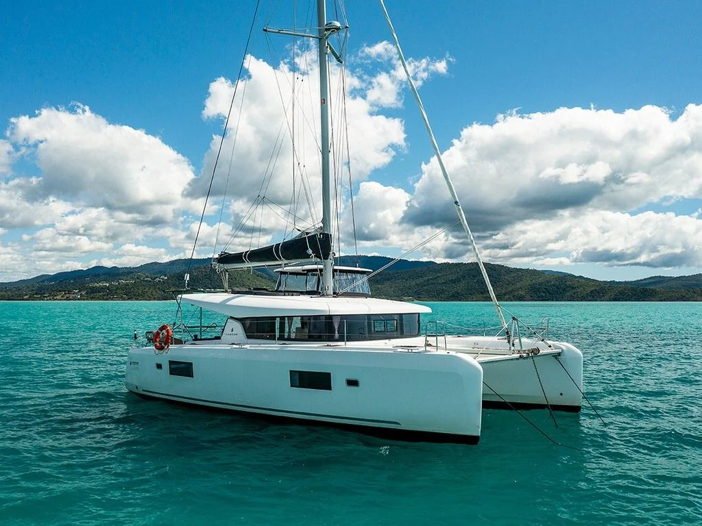 Nomad charter vessel